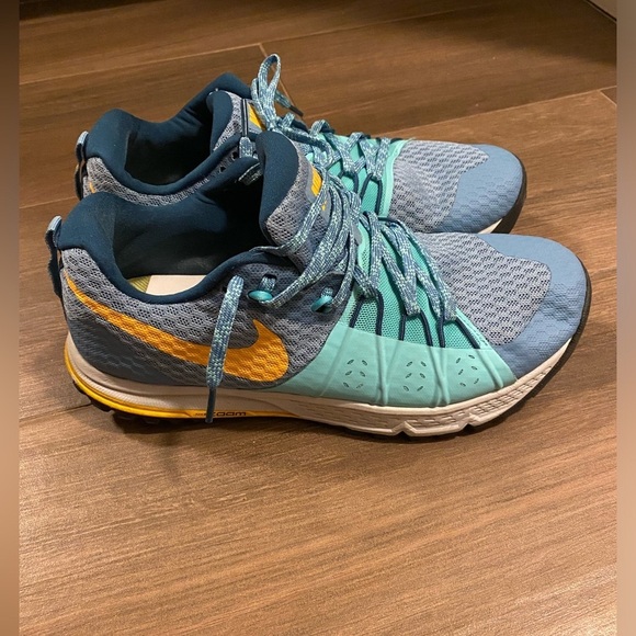 Shoes - Women Nike zoom size 10